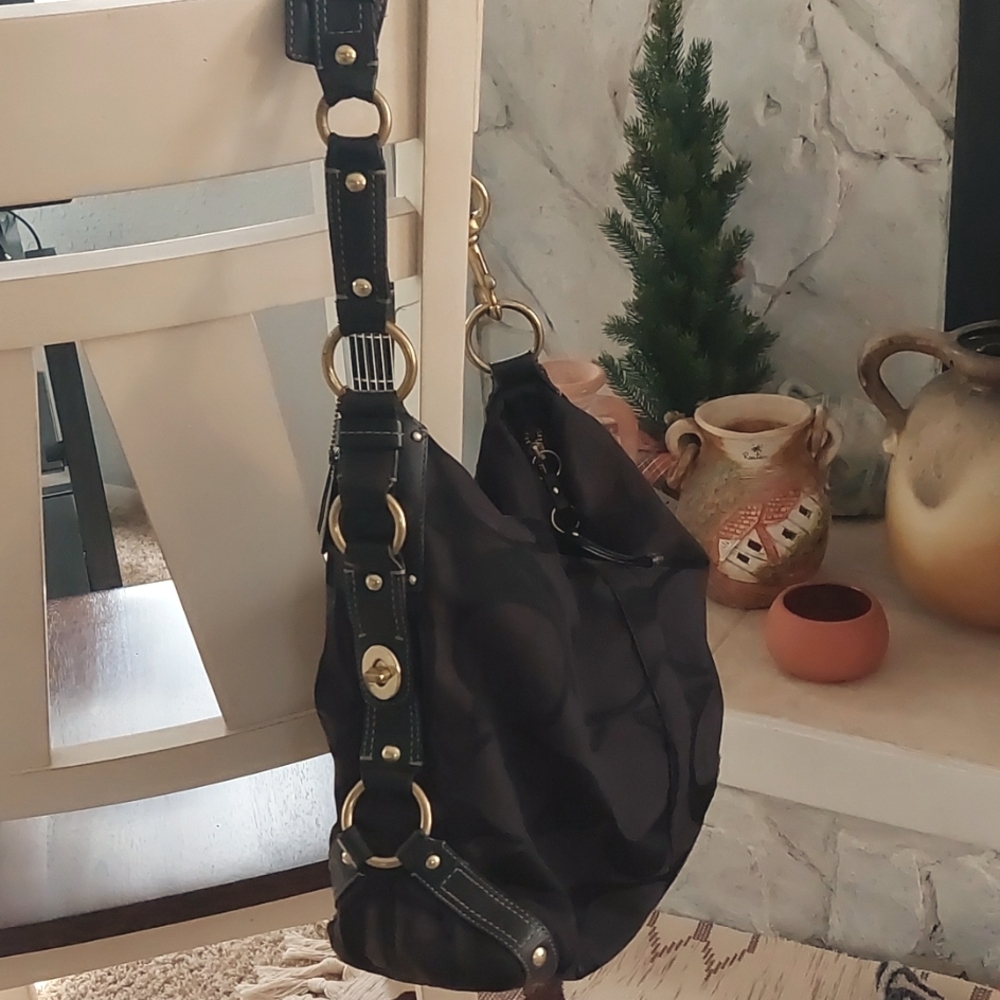 Coach Carly Black  💋 Vintage No# K0773- 10620